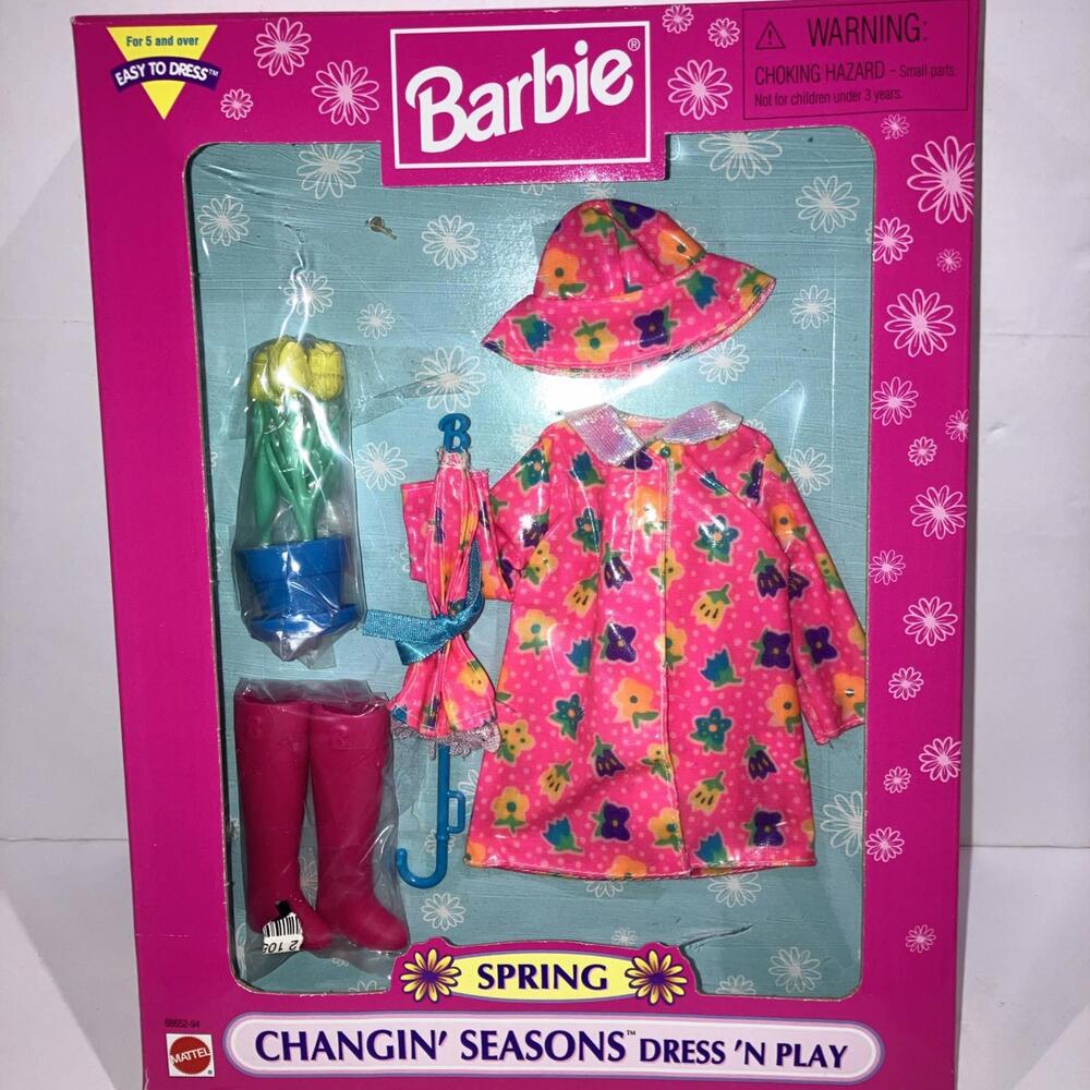 VINTAGE 1997 Barbie Changin' Seasons Dress 'N Play Spring Rain Outfit NEW in Box